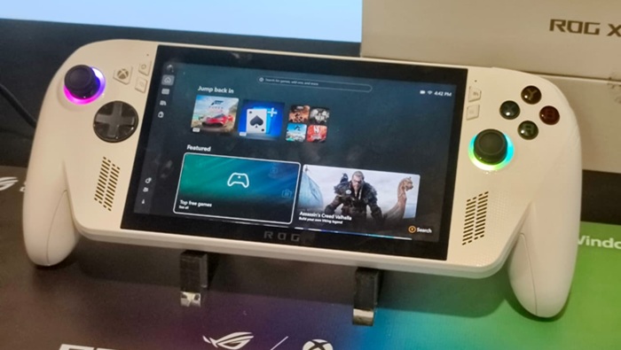 ASUS ROG Xbox Ally warna putih