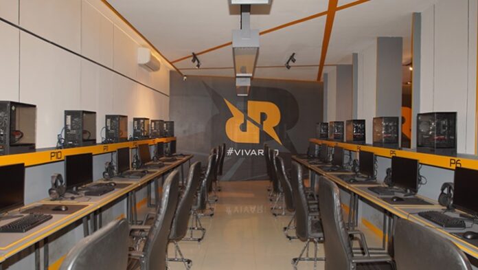 RRQ Arena Bandung ruang pc