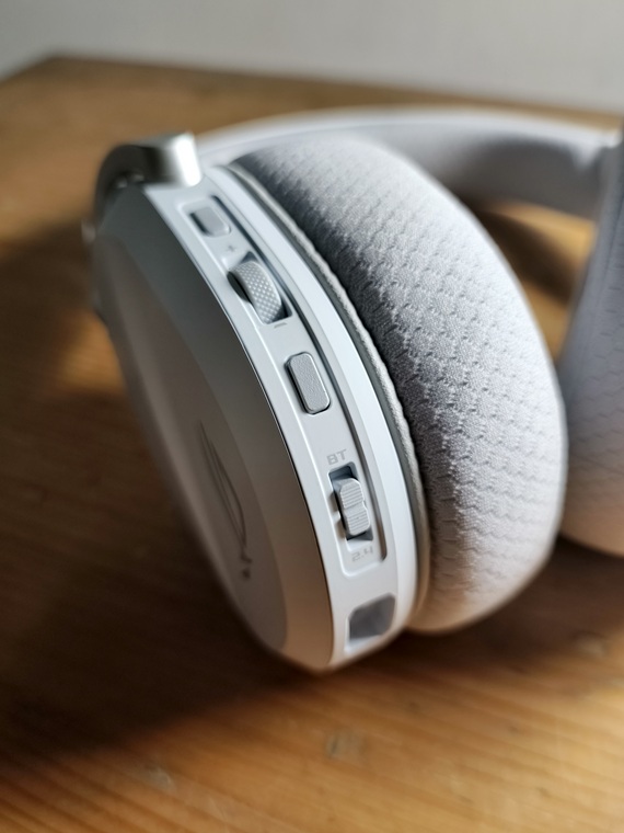 Review ASUS ROG Pelta Letak Tombol