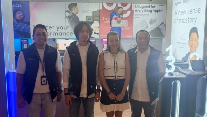 Logitech Experience Store Buka di PIM, Hadirkan Simulator Wheel Corner